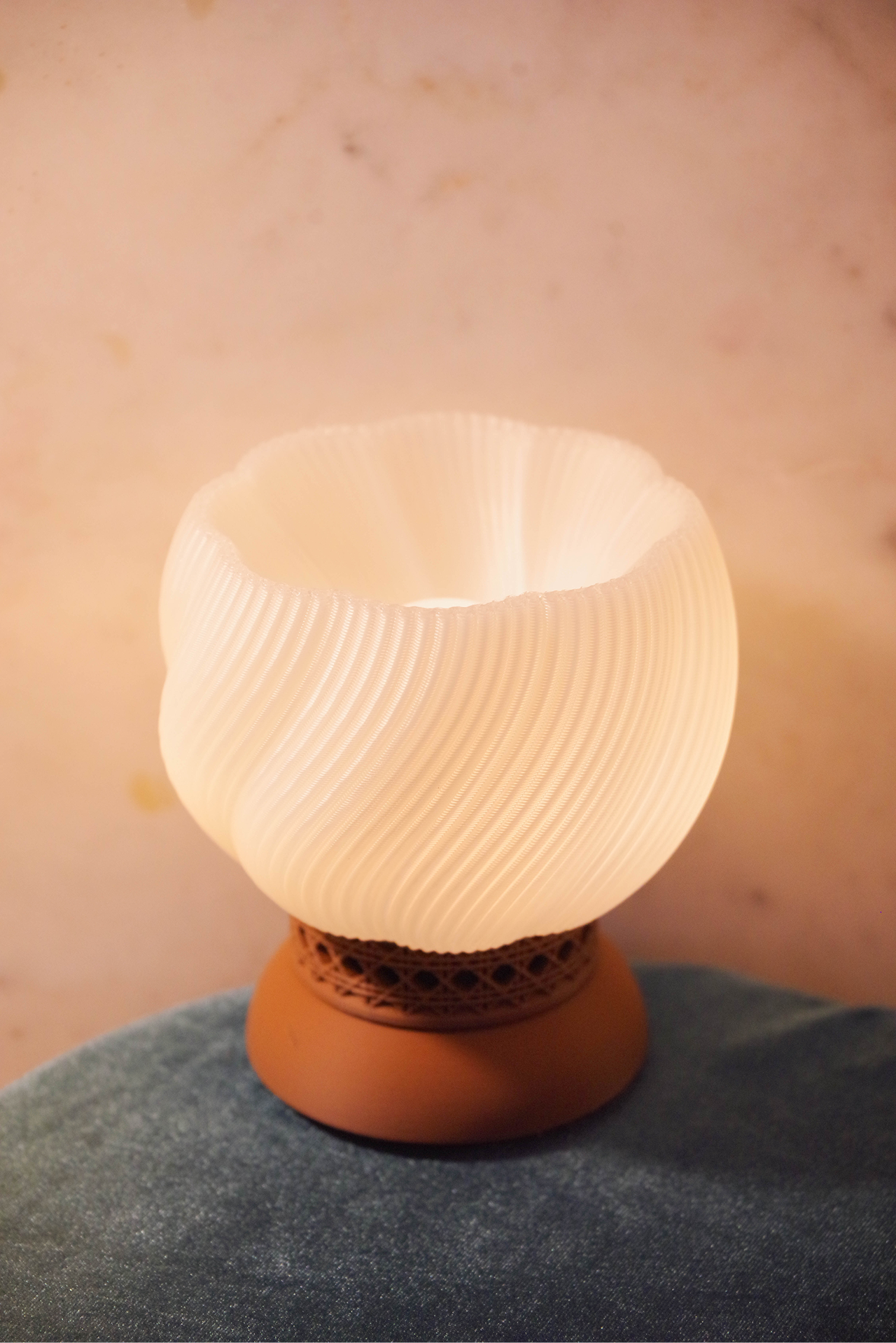 lotus lamp